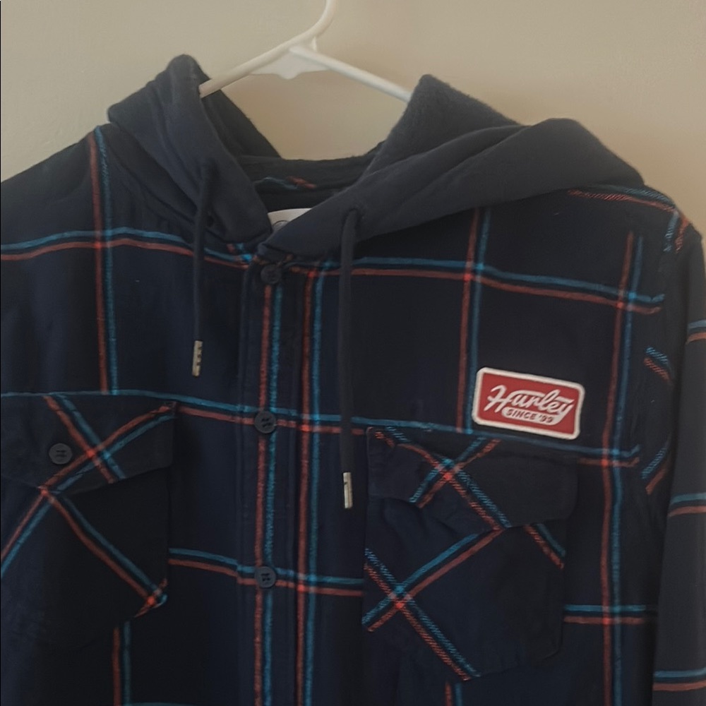 Hurley Navy Blue Plaid Men's Shirt. New no tag.